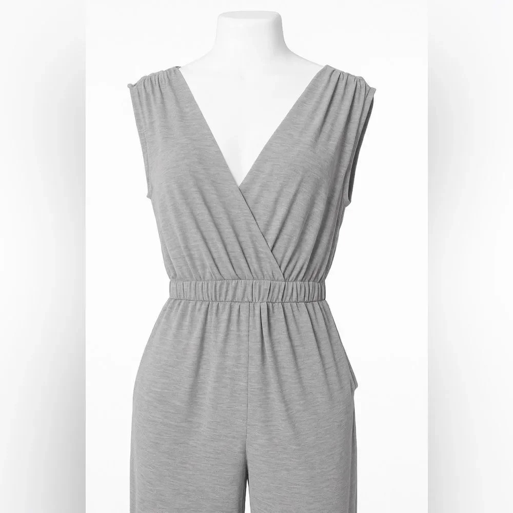 SMALL NWT Grey Wide-Leg Jumpsuit Jumper Elastic Waist and Sleeveless Tank - Picture 5 of 13
